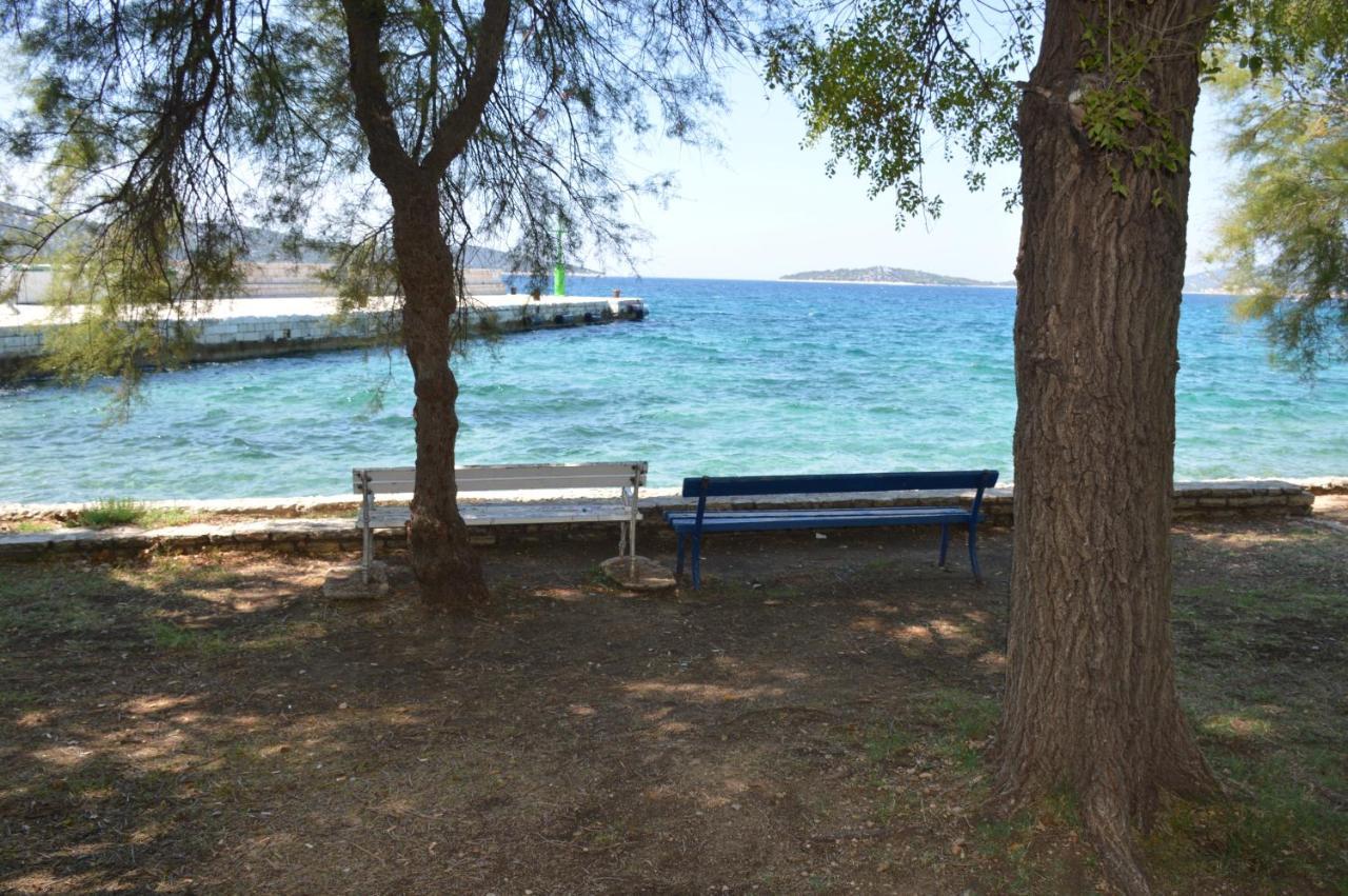 Studio Apartman Kata Prvic Sepurine Εξωτερικό φωτογραφία