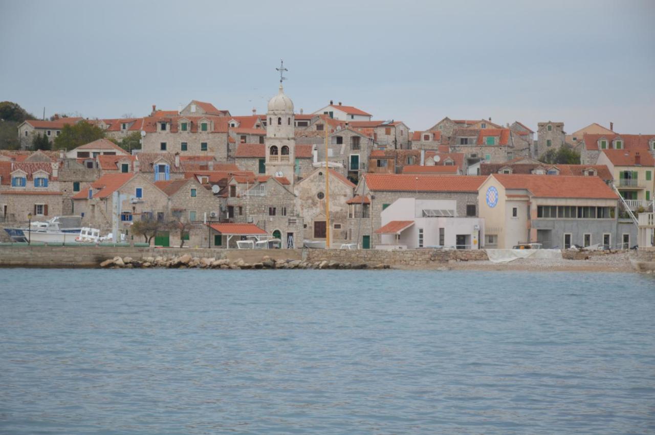 Studio Apartman Kata Prvic Sepurine Εξωτερικό φωτογραφία