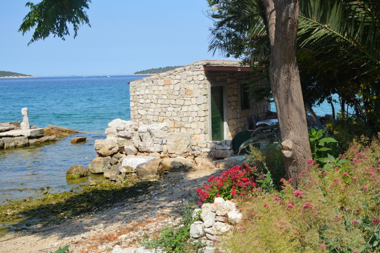 Studio Apartman Kata Prvic Sepurine Εξωτερικό φωτογραφία